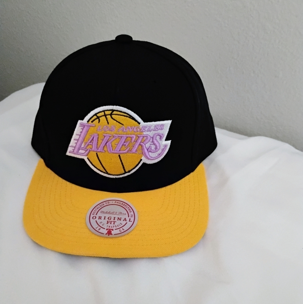 Mitchell & Ness Black and Yellow Lakers Adjustable Cap
